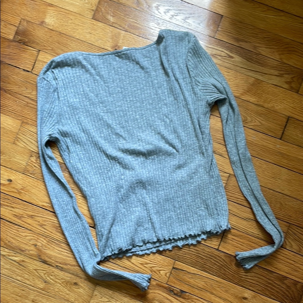 BP Gray Ribbed Knit Top - Picture 4 of 6